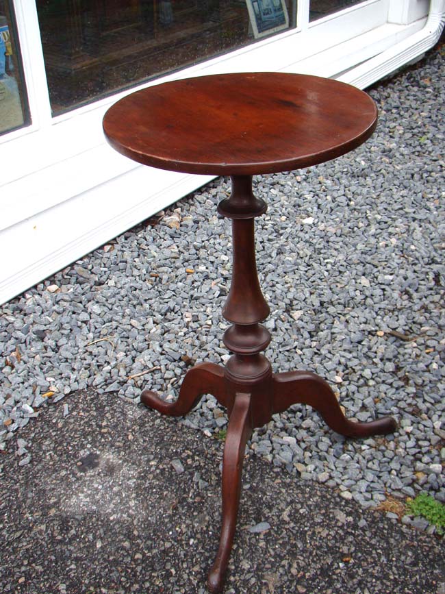 A fine untouched 18th century Massachusetts Cherry Candlestand with old surface circa 1790 — image 2